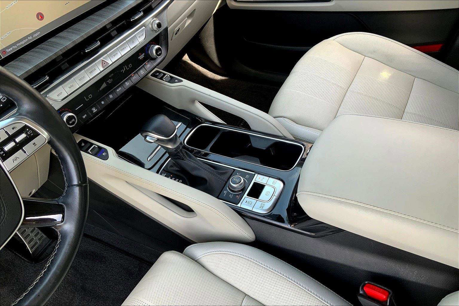 Used 2023 Kia Telluride SX image 16