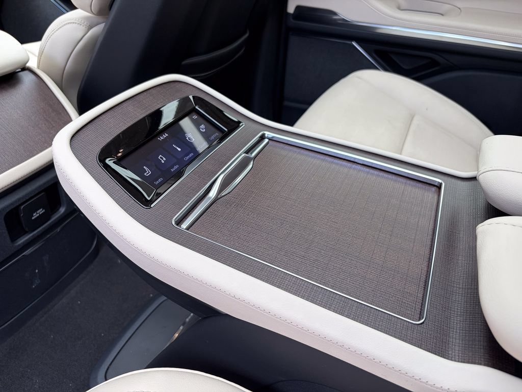 New 2027 Lincoln Navigator Reserve AWD/4WD image 59
