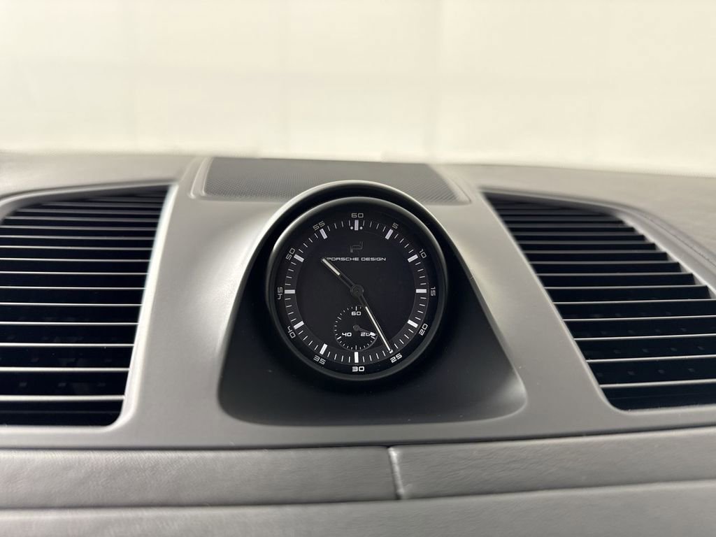 Certified 2023 Porsche Cayenne Turbo AWD/4WD image 29