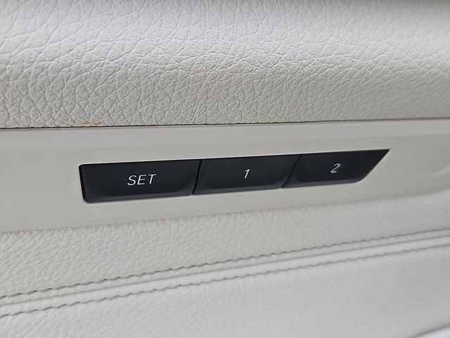 Used 2022 BMW 530i xDrive w/ Premium Package image 20