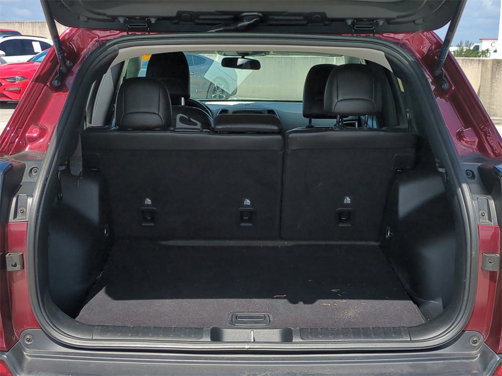 Used 2020 Jeep Cherokee Latitude Plus image 13