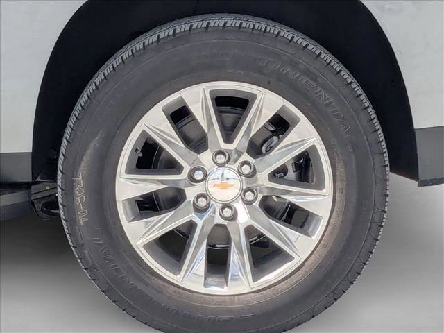 New 2026 Chevrolet Suburban Premier image 9