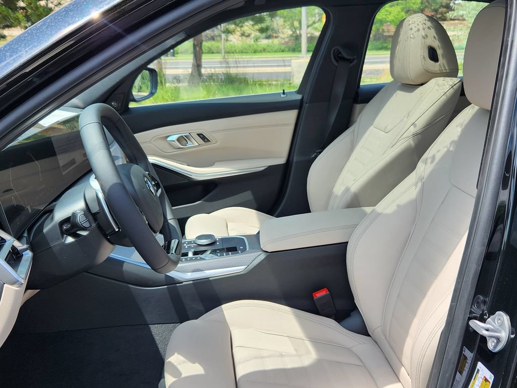 New 2026 BMW 330i xDrive Sedan w/ Premium Package AWD/4WD image 10
