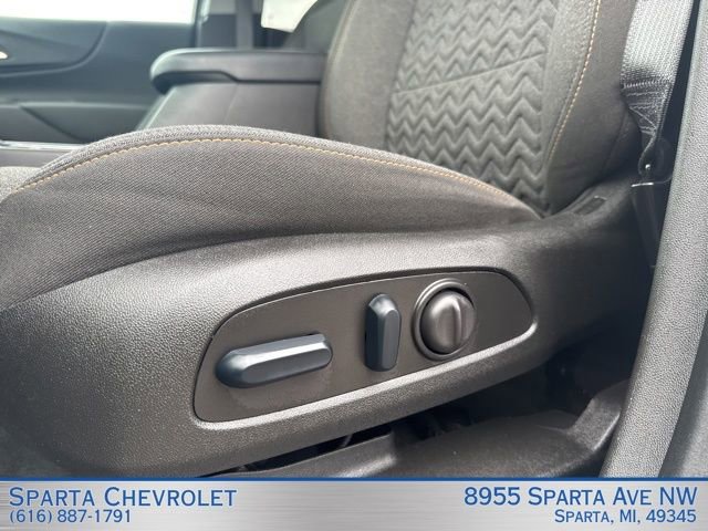 Used 2024 Chevrolet Equinox LT AWD/4WD image 11