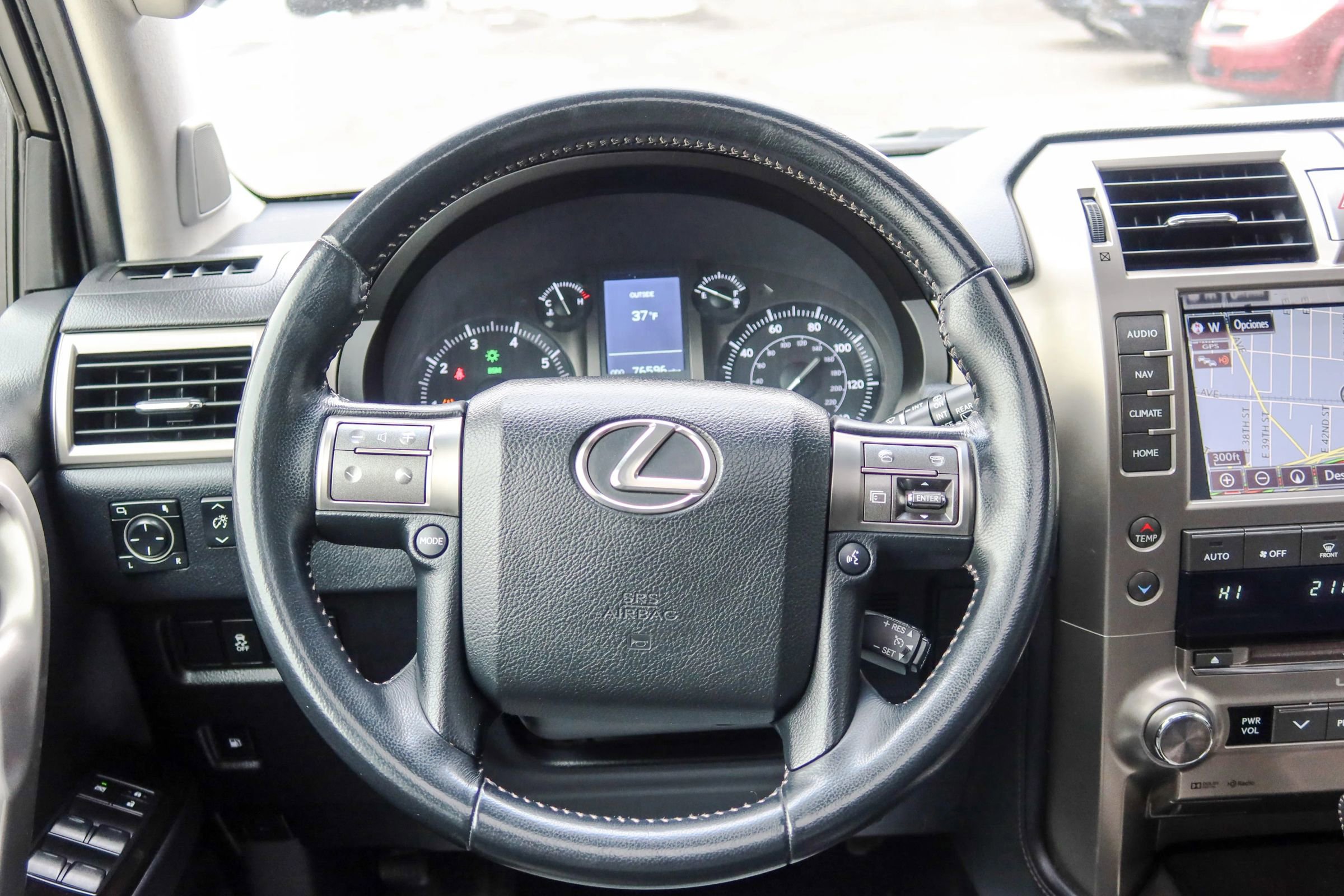 Used 2015 Lexus GX 460 image 14