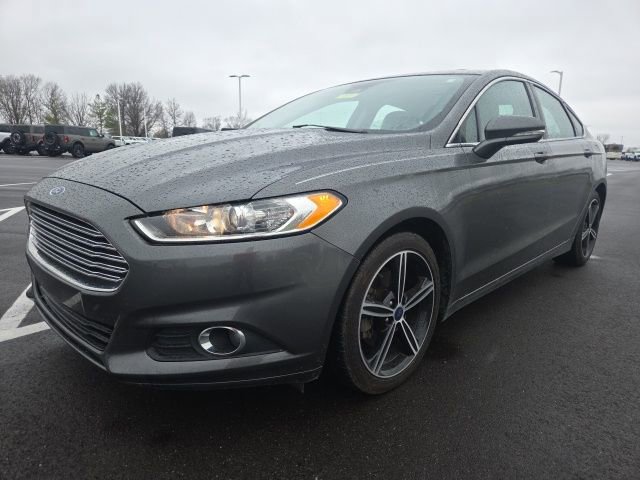 Used 2014 Ford Fusion SE w/ Equipment Group 202A image 2