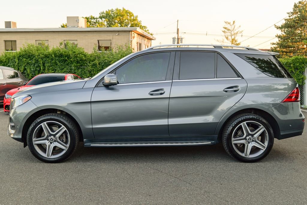 Used 2019 Mercedes-Benz GLE 400 4MATIC image 4