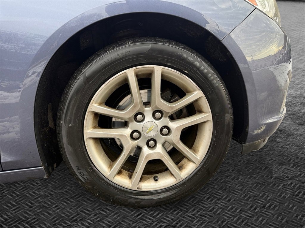 Used 2014 Chevrolet Malibu LT w/ Power Convenience Package image 11