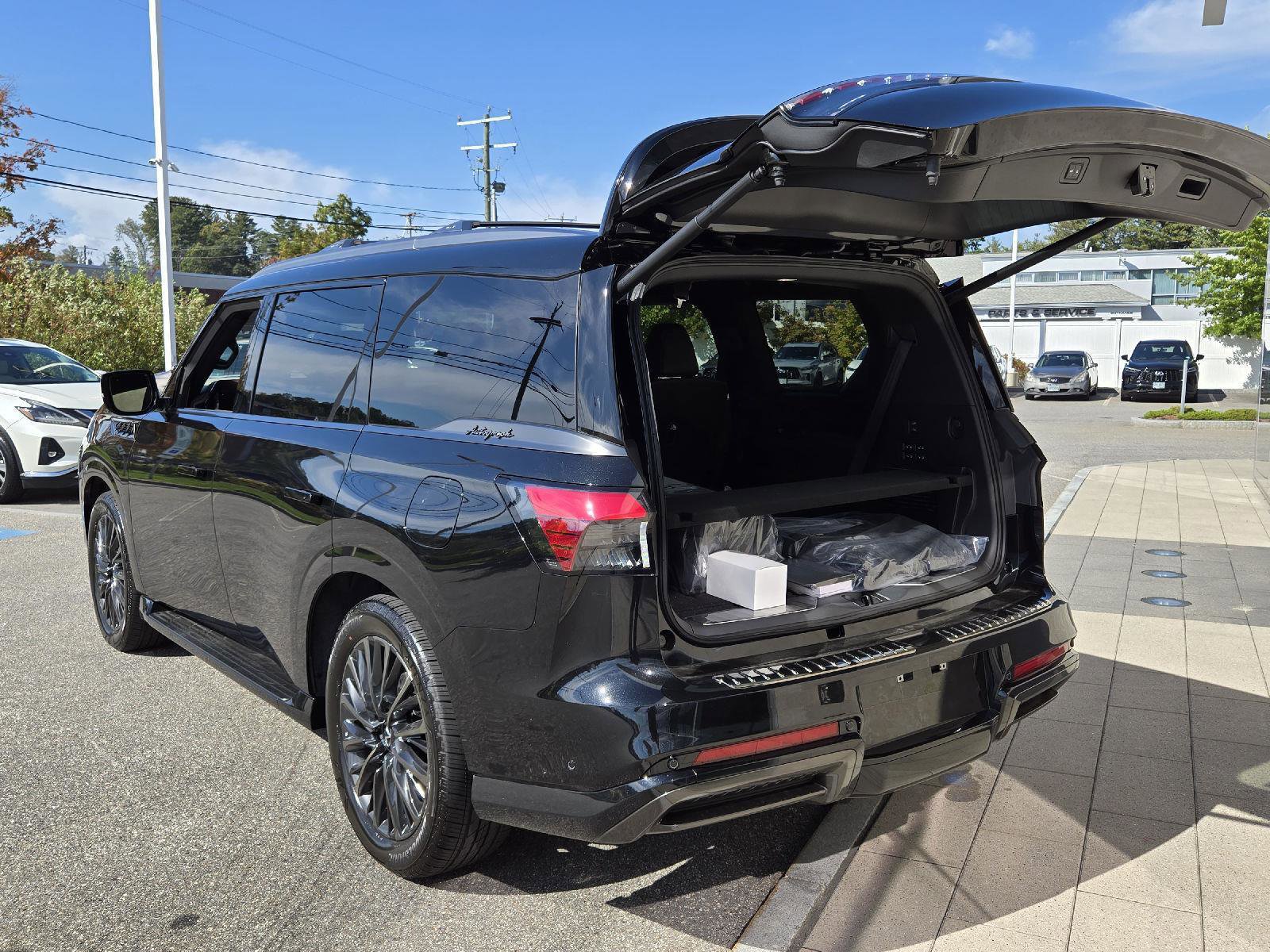 New 2026 INFINITI QX80 Autograph w/ Autograph Exterior Package image 22