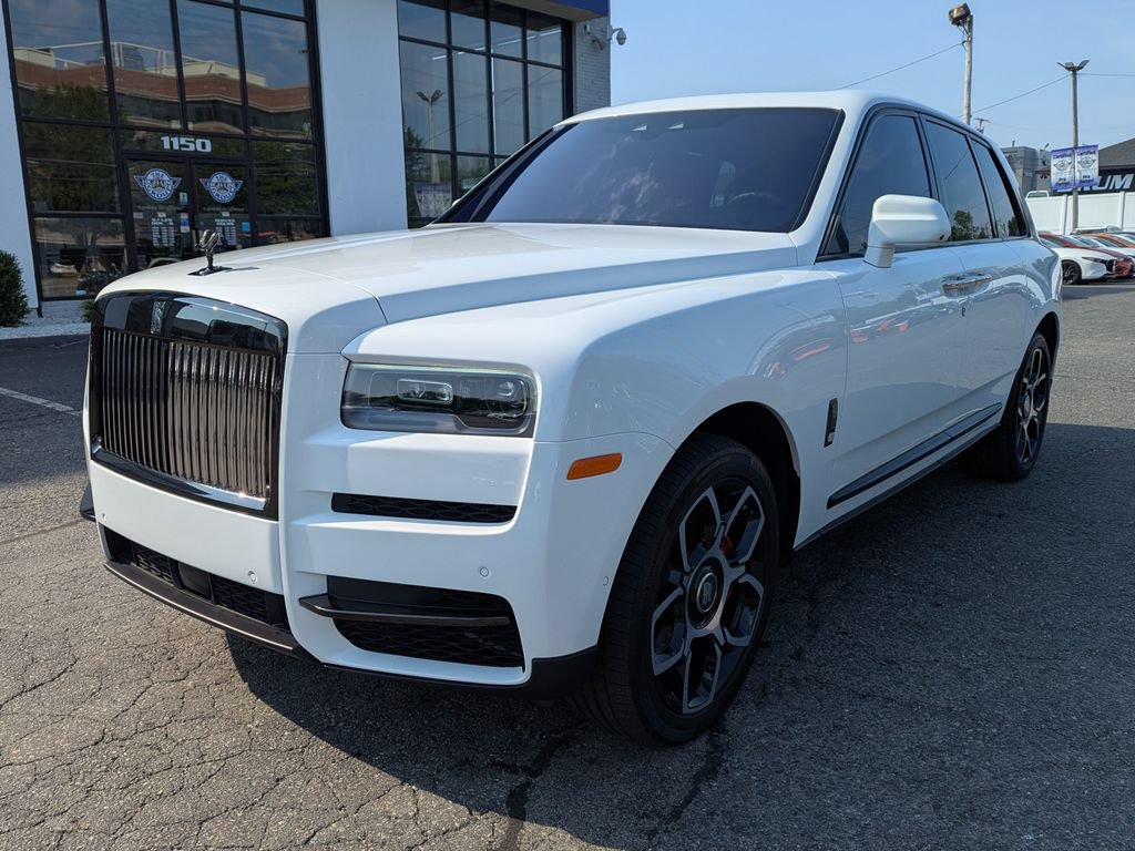Used 2022 Rolls-Royce Cullinan Black Badge AWD/4WD image 2