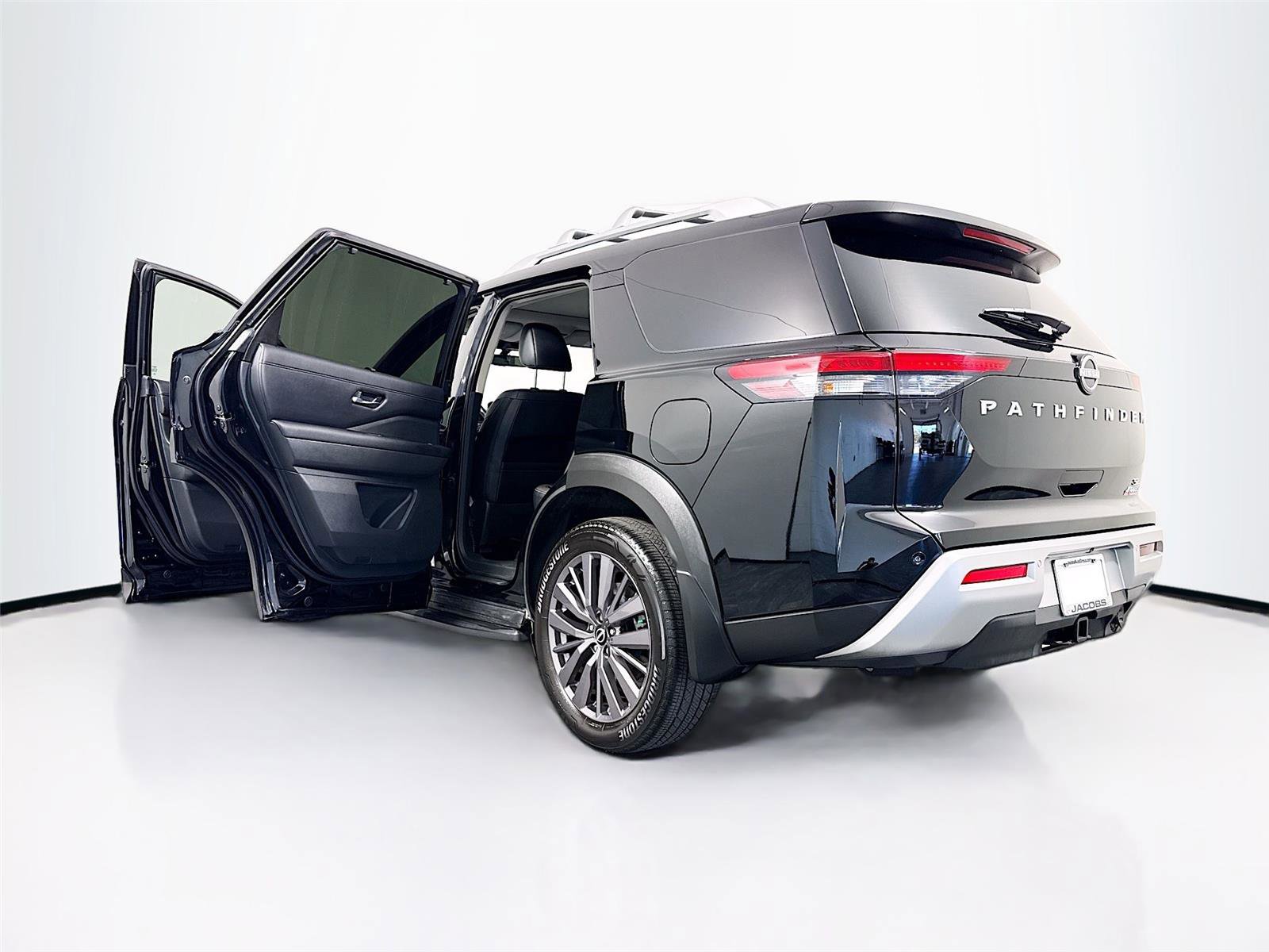 Used 2023 Nissan Pathfinder SL w/ SL Premium Package FWD image 43