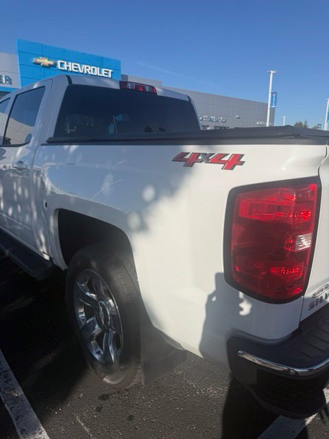 Used 2018 Chevrolet Silverado 1500 LT w/ LT Eassist Package AWD/4WD image 8