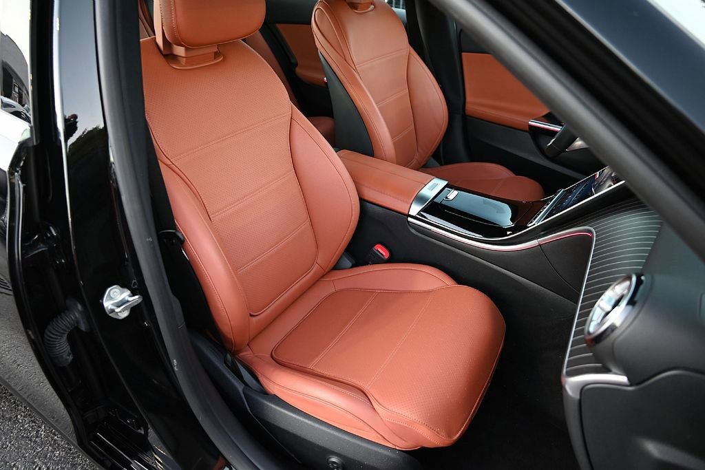 Certified 2023 Mercedes-Benz C 300 Sedan image 8