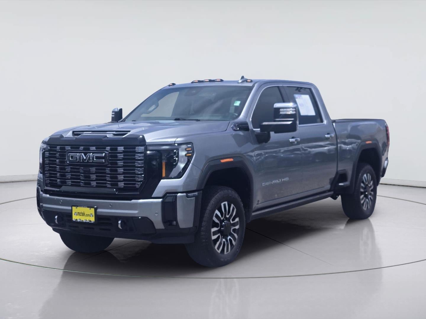 Used 2025 GMC Sierra 2500 Denali Ultimate w/ Max Trailering Package AWD/4WD image 1
