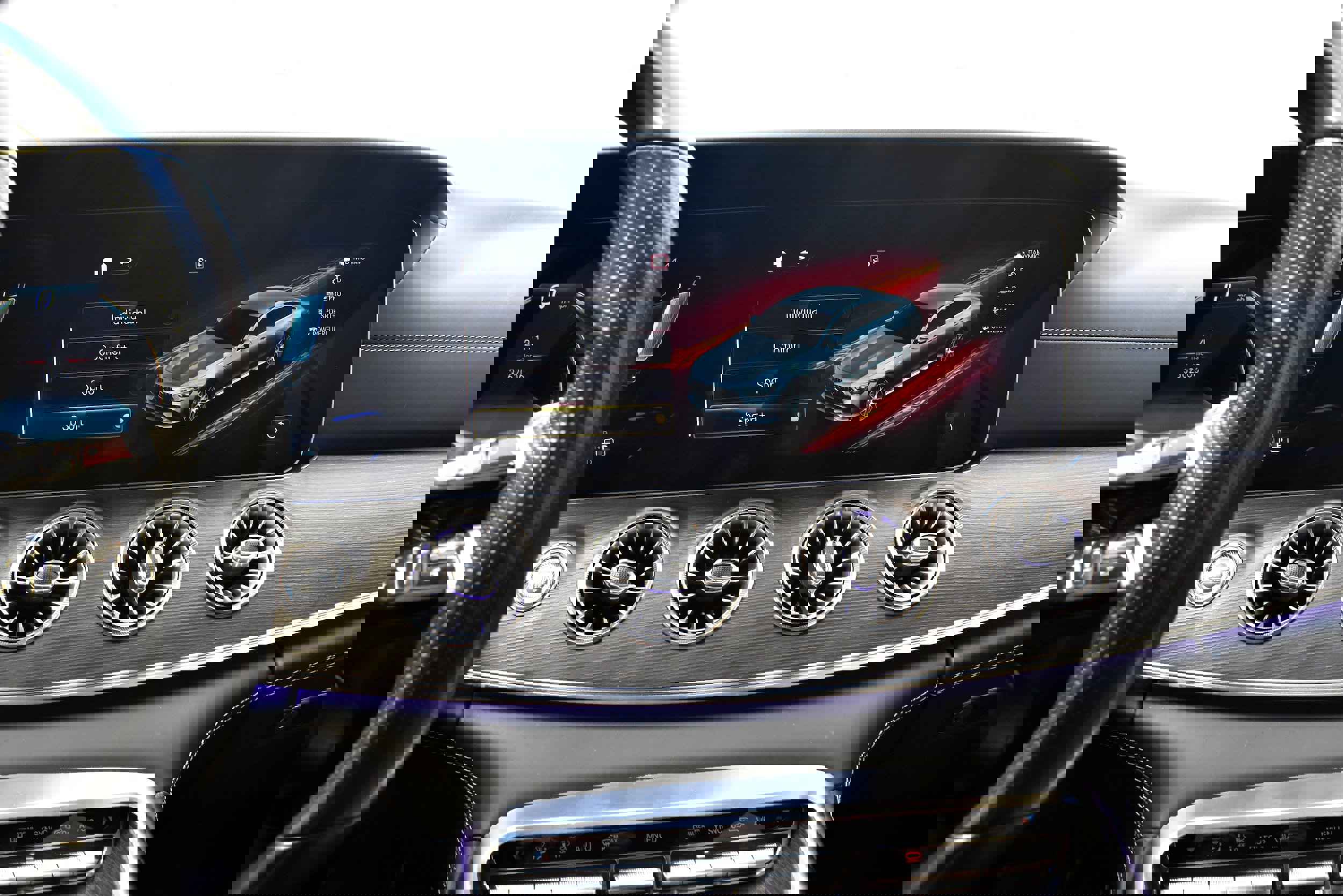 Used 2022 Mercedes-Benz AMG GT 43 image 40