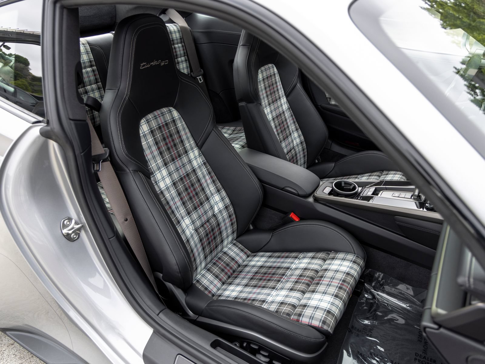 Certified 2025 Porsche 911 Turbo AWD/4WD image 57