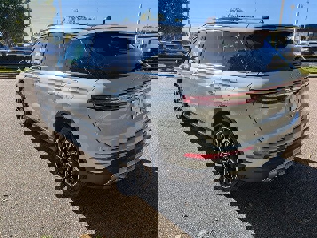 New 2026 Lincoln Corsair Reserve image 2