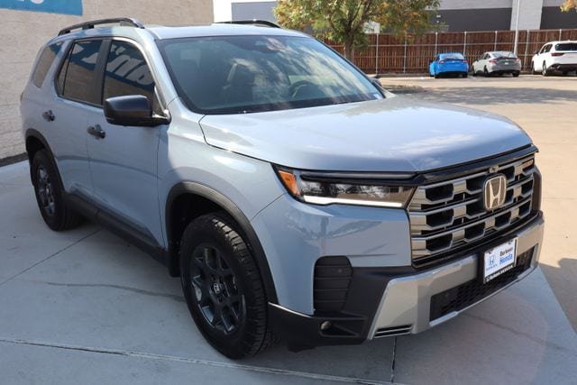 New 2026 Honda Pilot TrailSport image 3