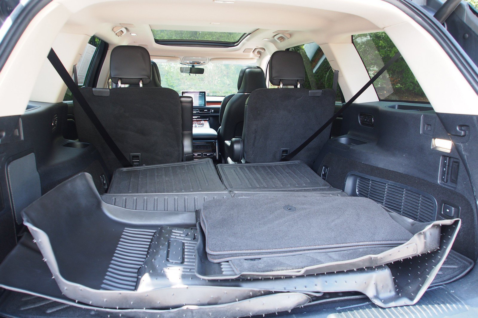 Used 2024 Lincoln Aviator Reserve w/ Equipment Group 201A RWD image 19
