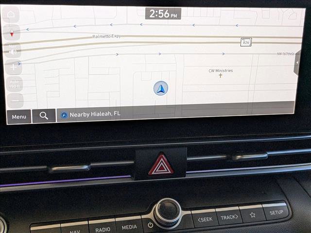 Used 2023 Hyundai Elantra Limited image 12