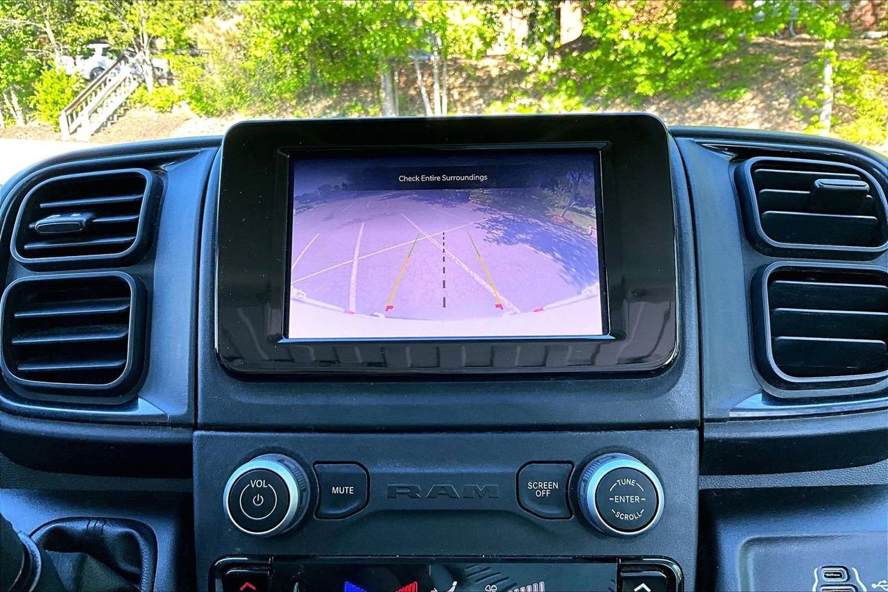 Used 2025 RAM ProMaster 2500 w/ Convenience Group image 13