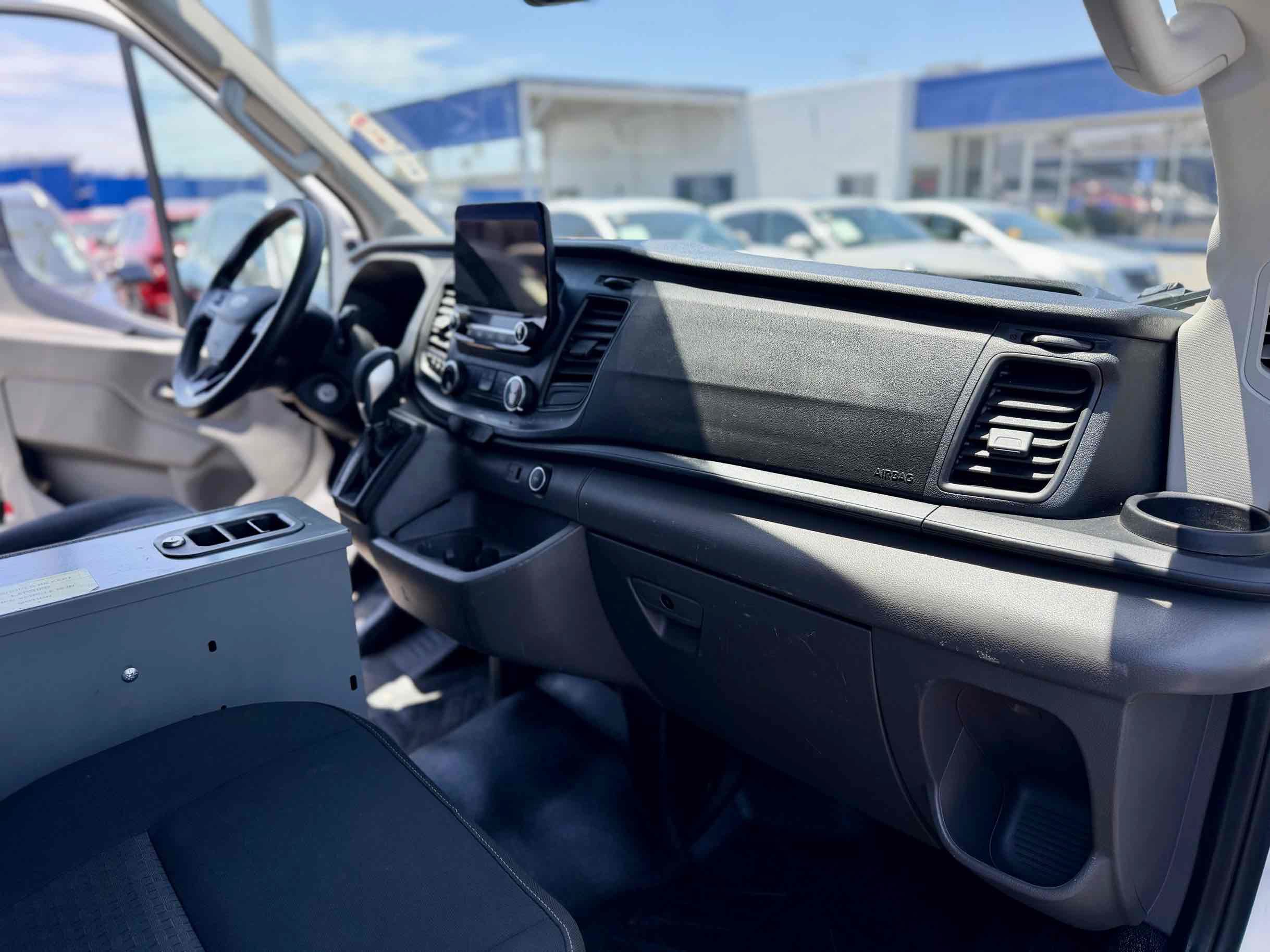 Used 2020 Ford Transit 250 Medium Roof RWD image 19