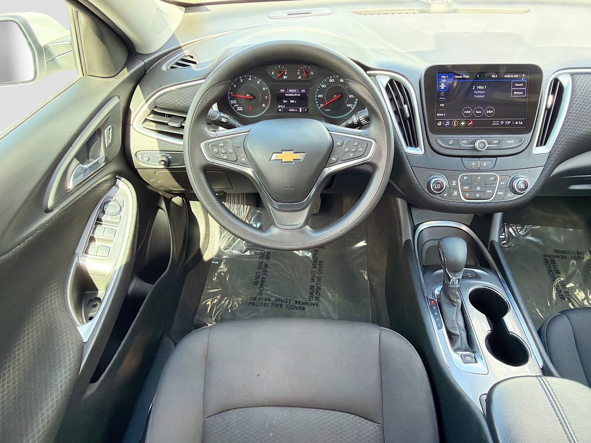 Used 2025 Chevrolet Malibu LT FWD image 16