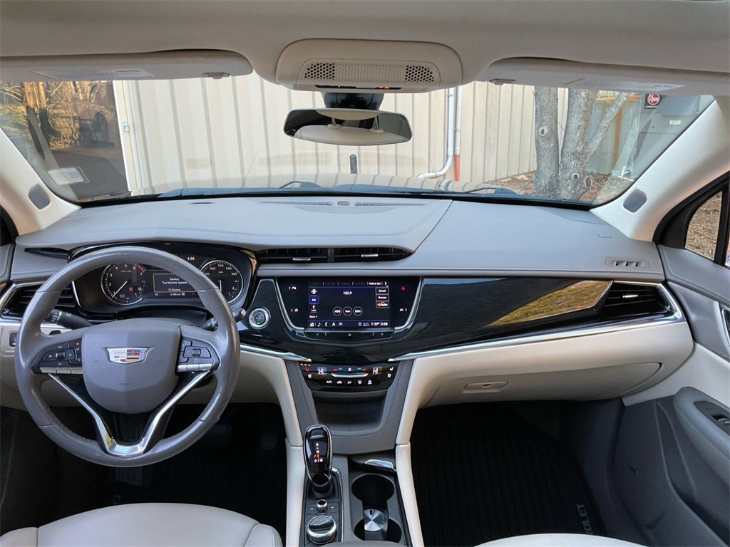 Used 2020 Cadillac XT6 Premium Luxury image 19