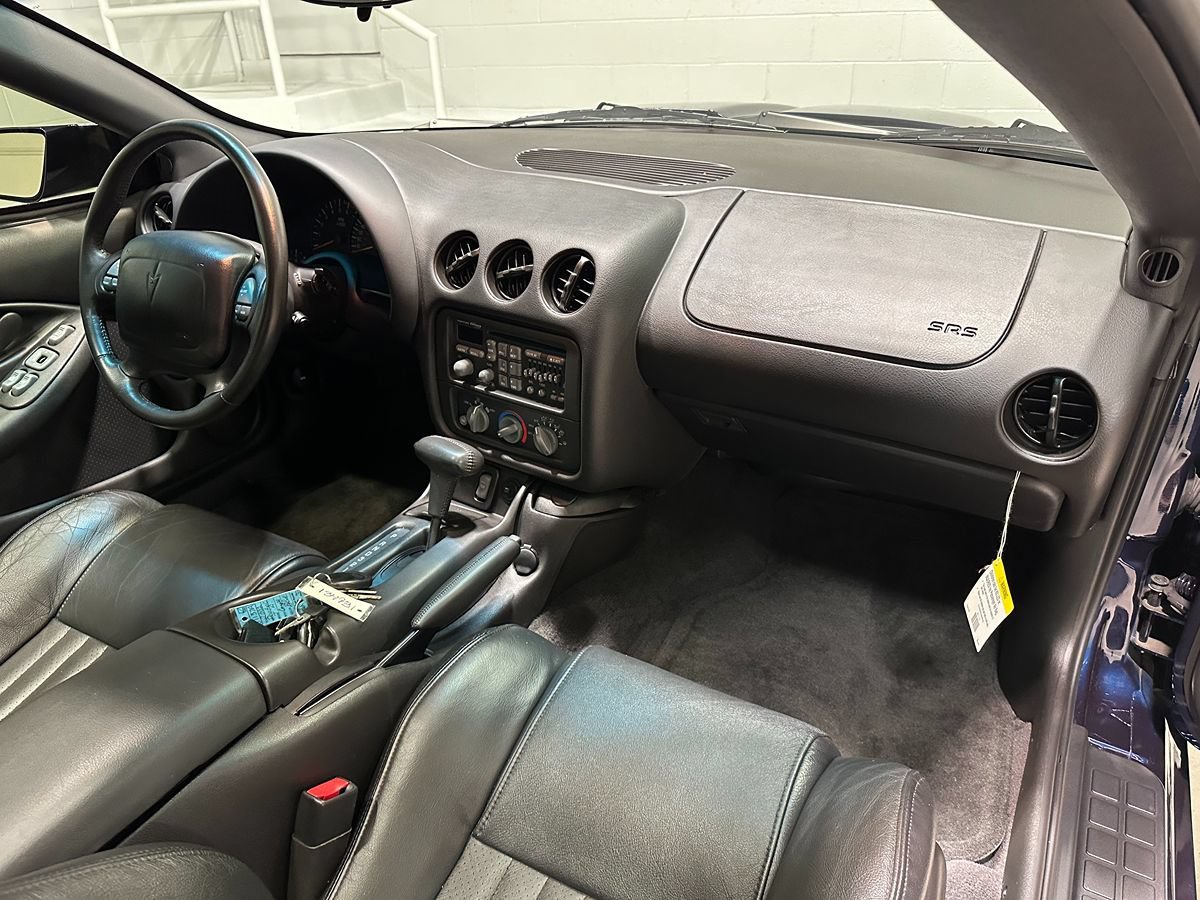 Used 2002 Pontiac Firebird Trans Am w/ SLP Firehawk Pkg RWD image 12