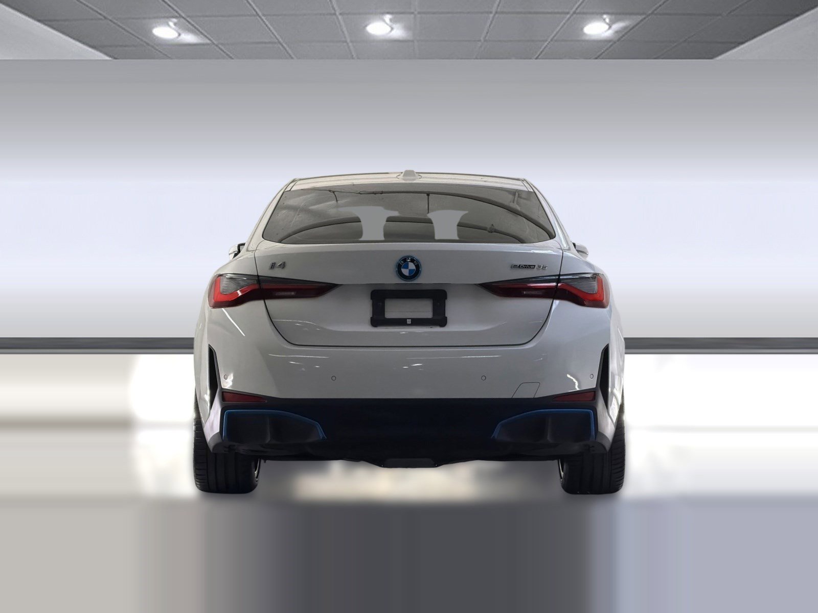Used 2023 BMW i4 eDrive35 RWD image 9