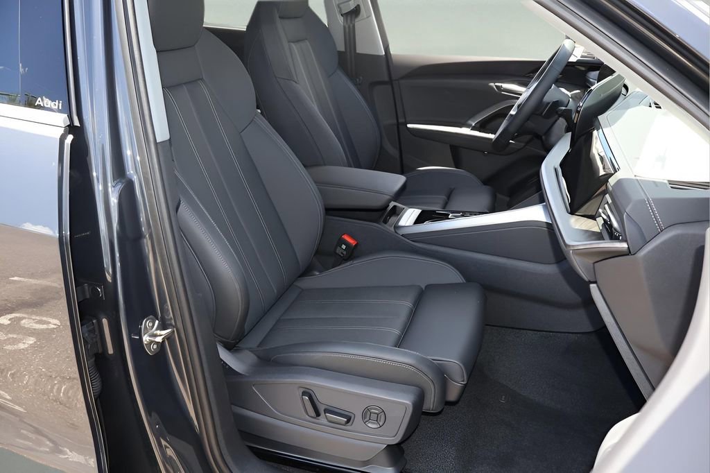 New 2025 Audi Q5 Premium Plus image 18