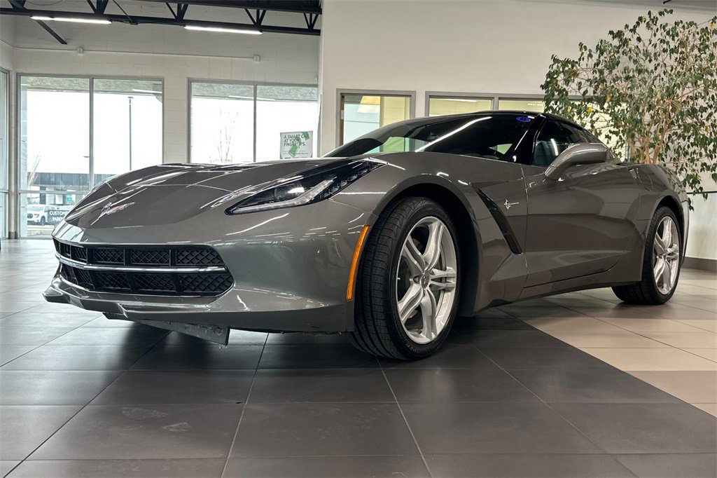 Used 2016 Chevrolet Corvette Stingray Coupe w/ Battery Protection Package image 9