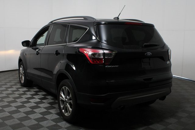 Used 2018 Ford Escape SE w/ Ford Safe & Smart Package image 5