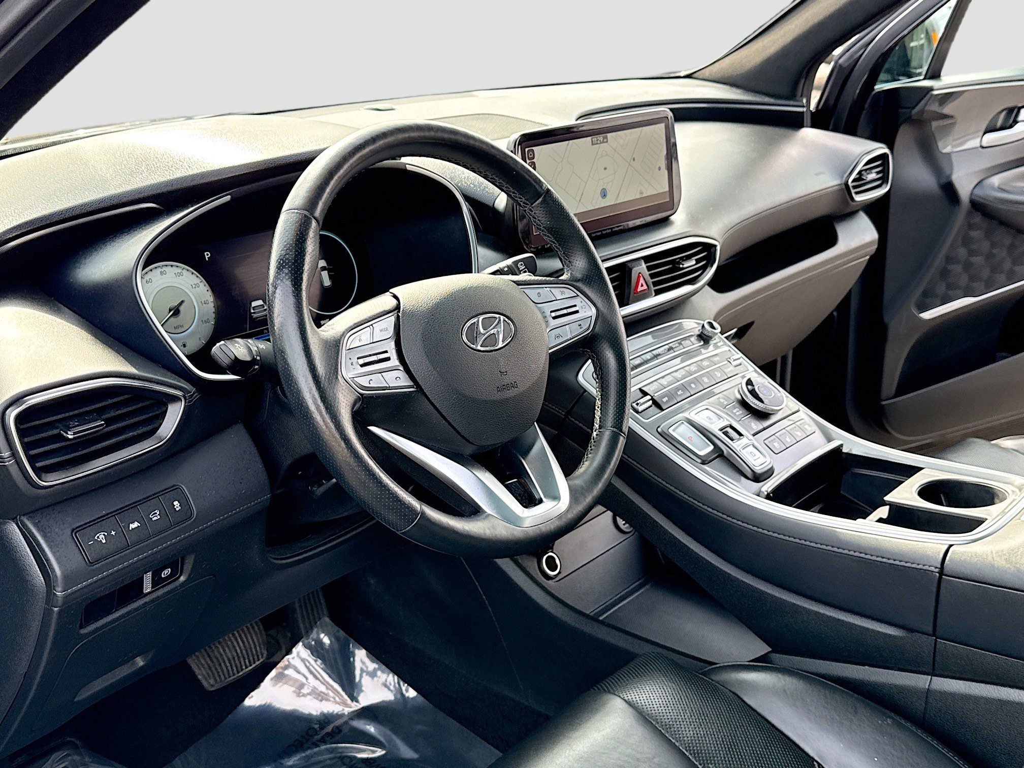 Certified 2023 Hyundai Santa Fe Calligraphy image 4