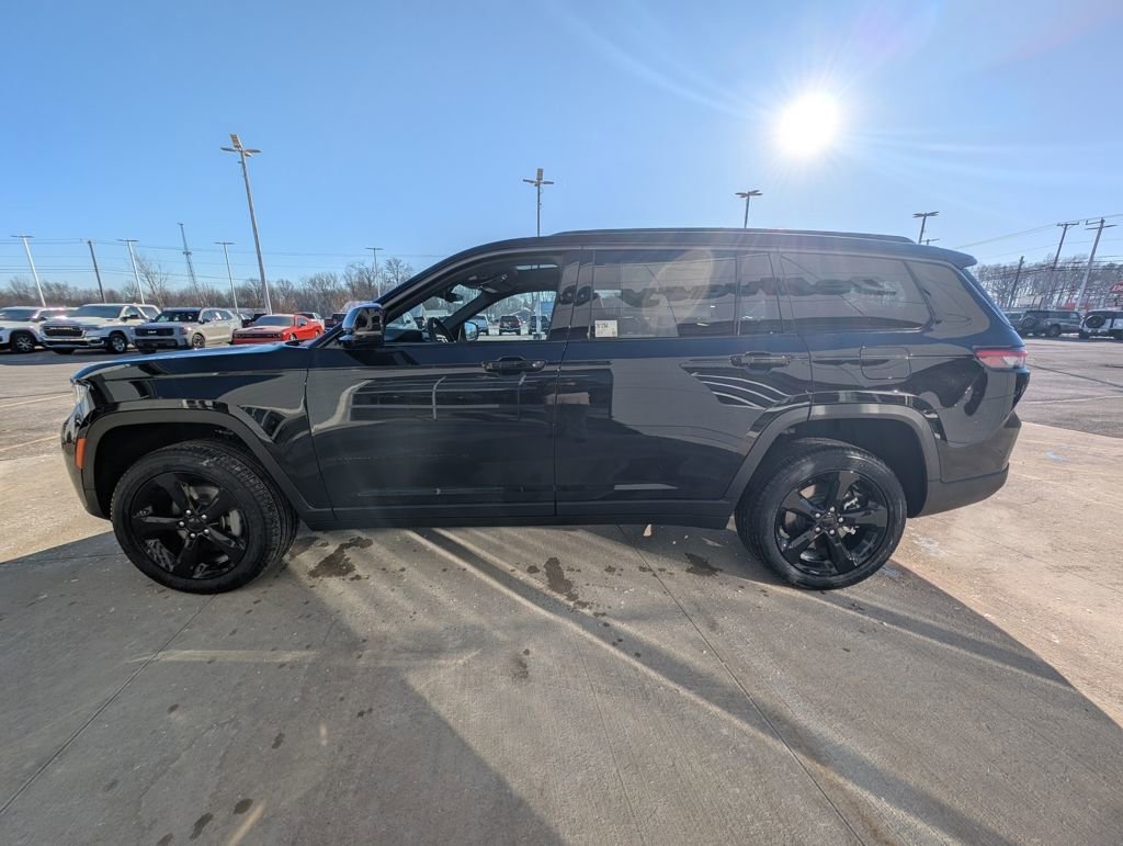 New 2026 Jeep Grand Cherokee L Limited w/ Limited Altitude Package image 7