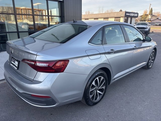 Used 2024 Volkswagen Jetta S image 9