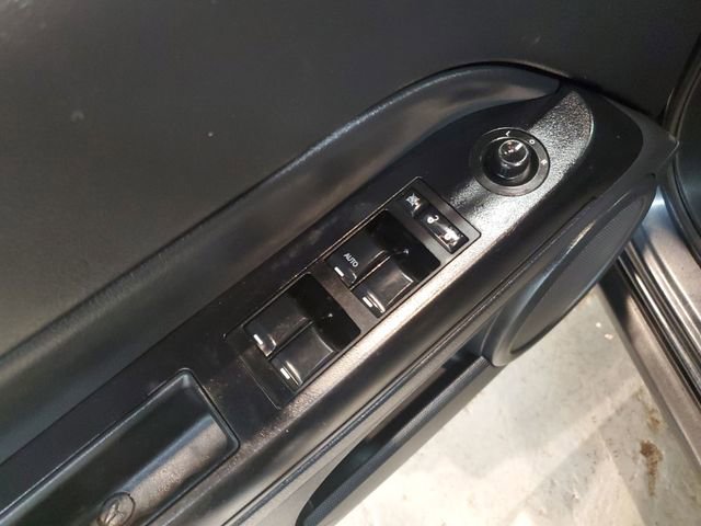 Used 2015 Jeep Patriot Latitude image 12