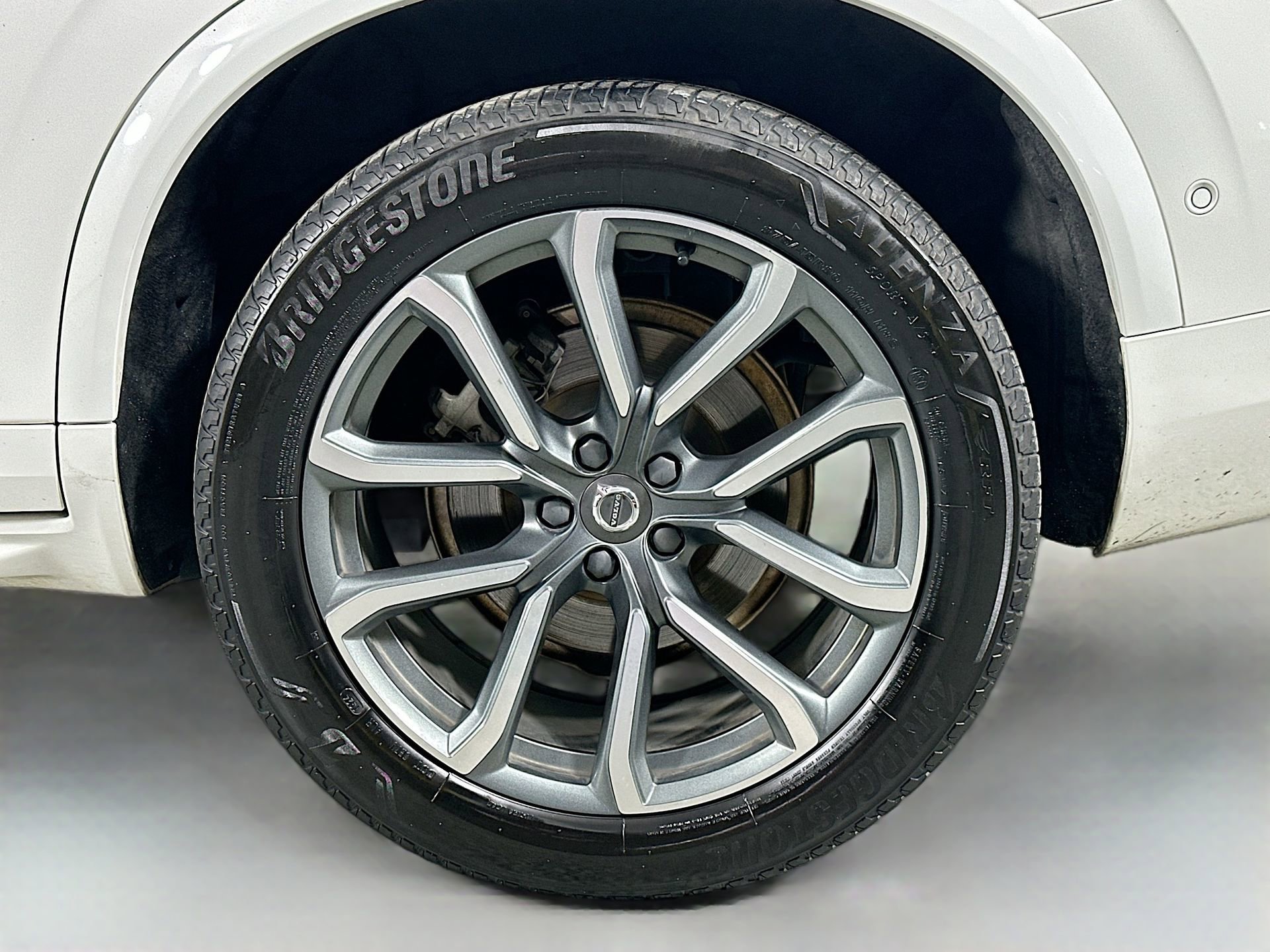 Used 2018 Volvo XC90 T6 Momentum w/ Convenience Package image 32