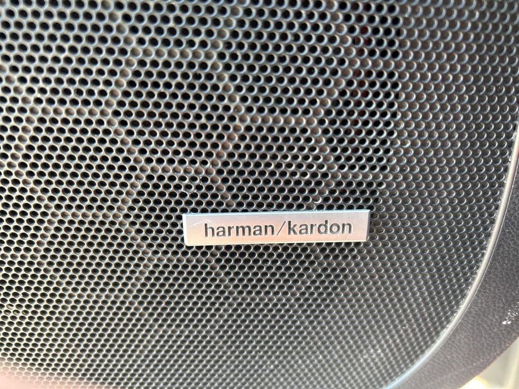 Used 2019 Subaru Ascent Limited w/ Popular Package #3 image 6