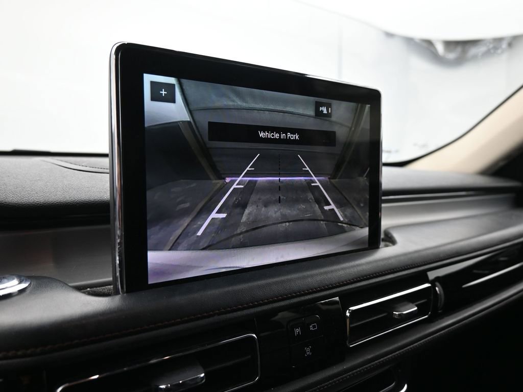 Used 2023 Lincoln Aviator AWD w/ Premium Package image 31