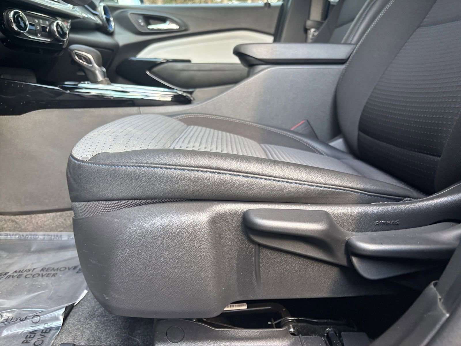 Used 2025 Chevrolet Trax LT image 22