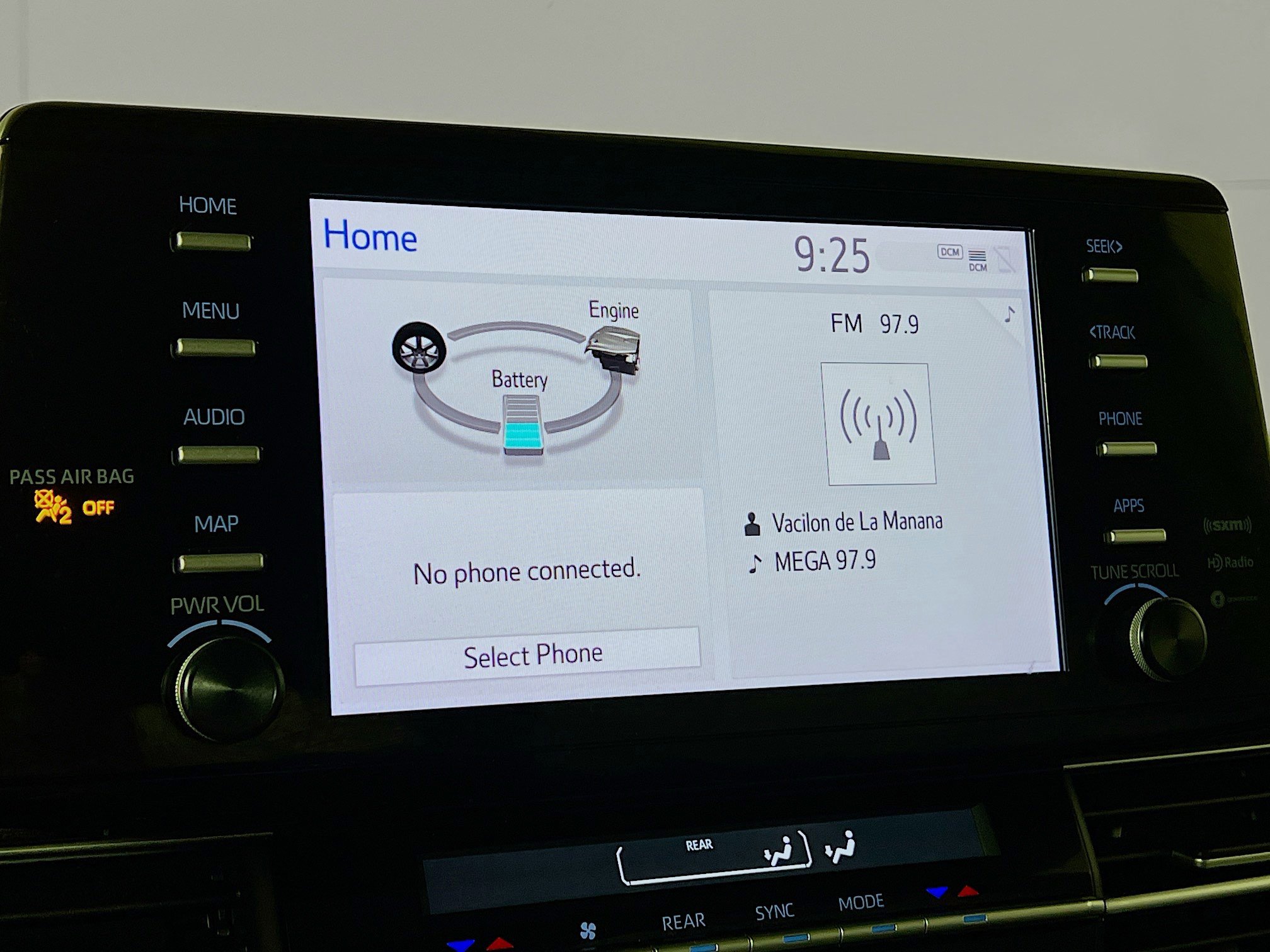 Certified 2024 Toyota Sienna LE w/ LE Plus Package image 15