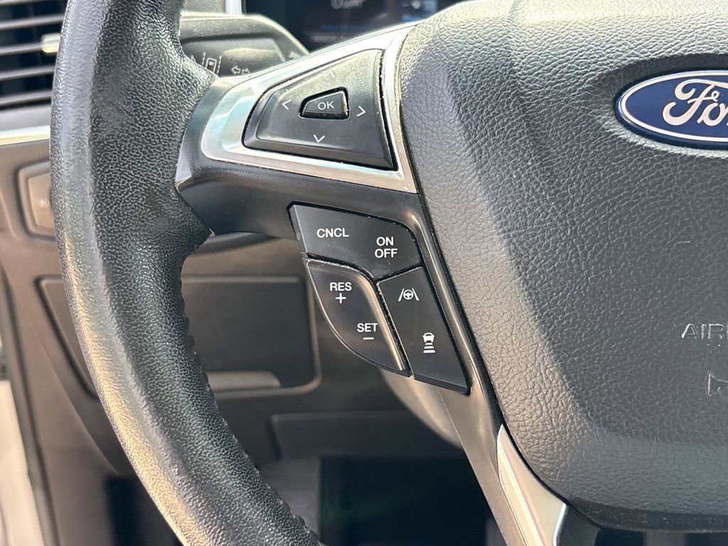 Used 2020 Ford Edge Titanium w/ Equipment Group 301A FWD image 20