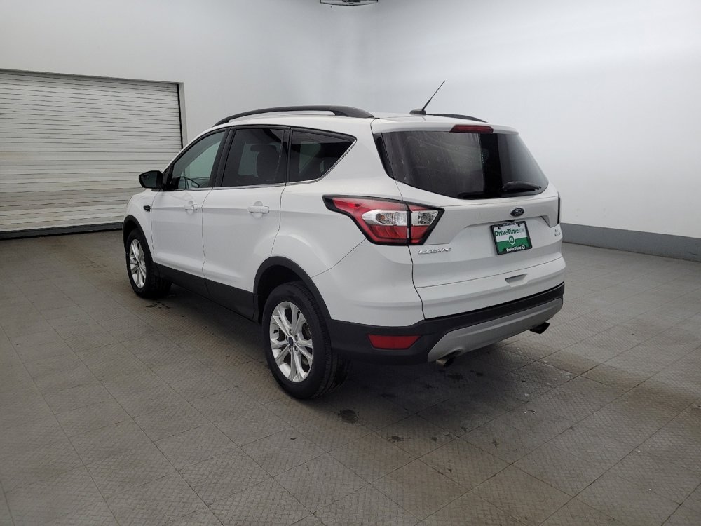 Used 2018 Ford Escape SE image 5