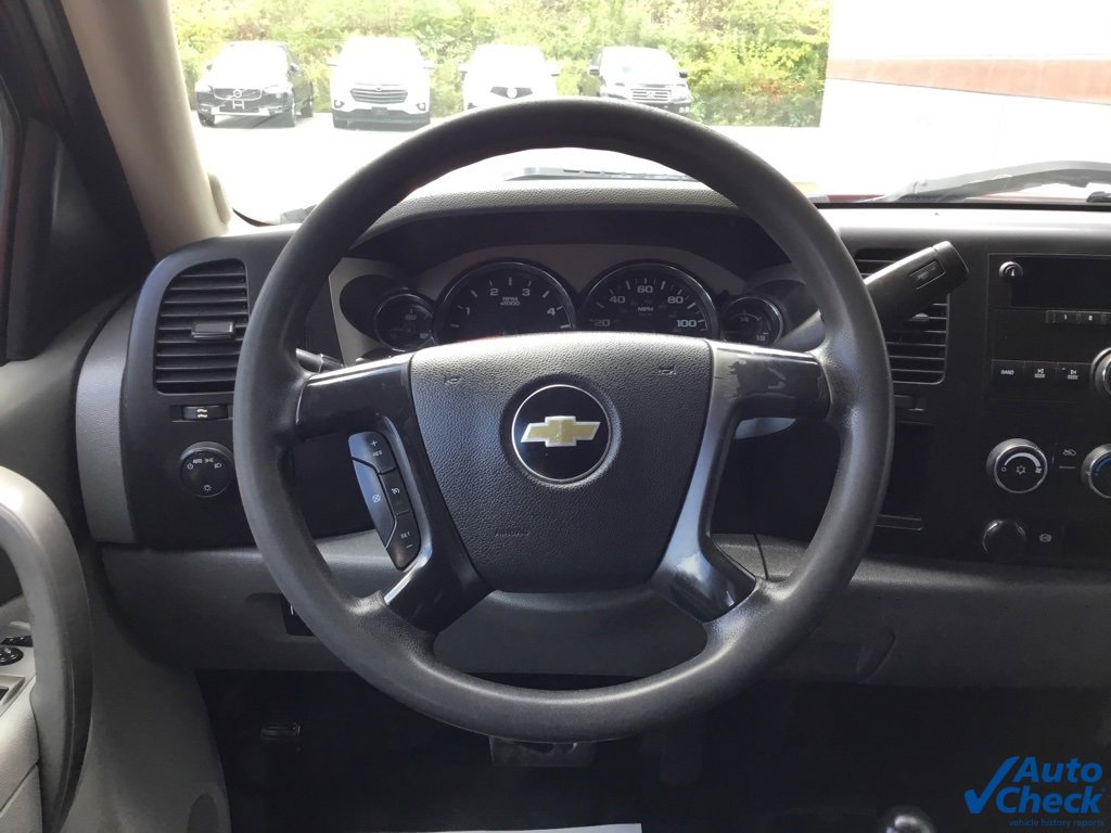 Used 2013 Chevrolet Silverado 3500 W/T w/ Snow Plow Prep Package image 46