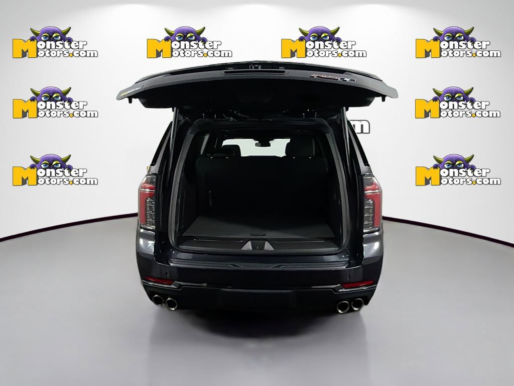 Used 2025 Chevrolet Suburban RST w/ Sun And Tow Package image 26