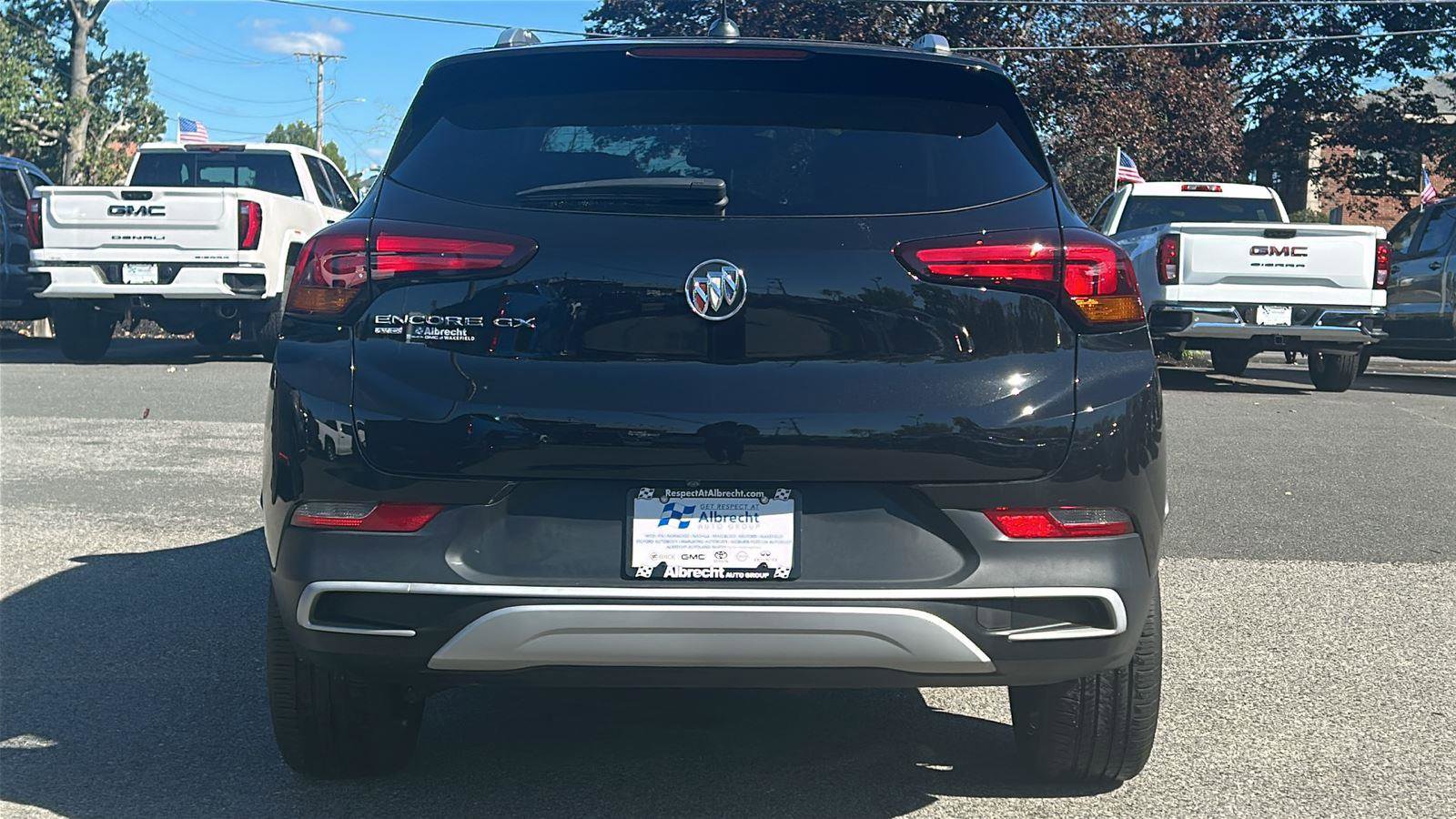 Certified 2023 Buick Encore GX Select w/ Safety Package II image 5