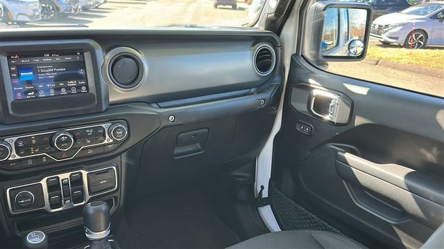 Used 2023 Jeep Gladiator Willys image 23
