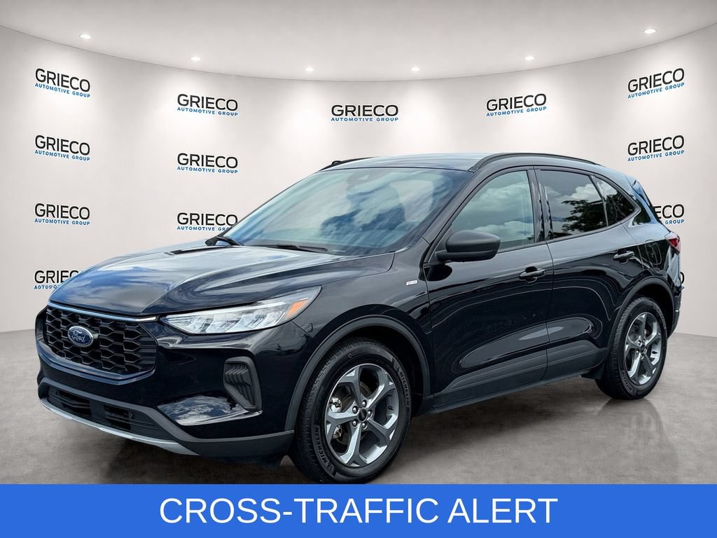 Used 2025 Ford Escape ST-Line FWD image 3
