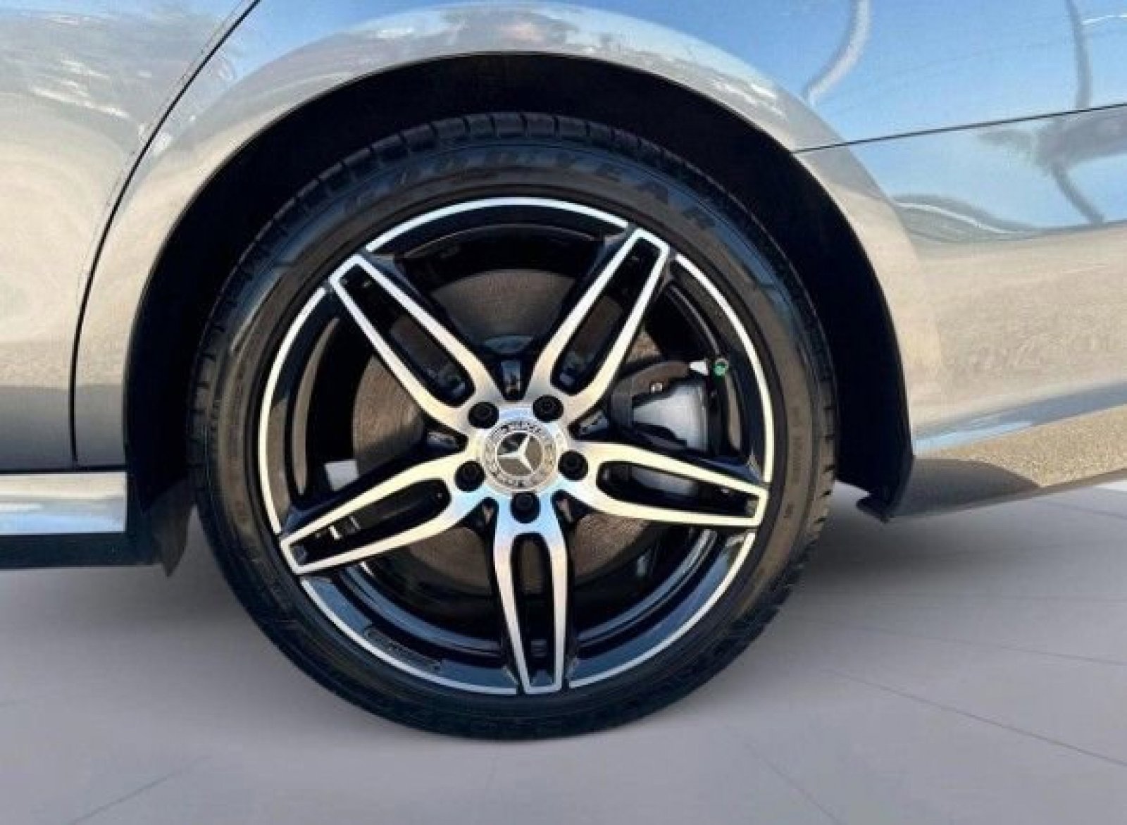 Used 2019 Mercedes-Benz E 450 4MATIC Sedan image 12